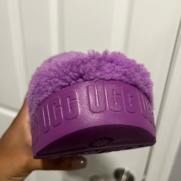 Ugg W Fluffita Slides - Picture 3 of 14